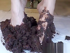 Lelu Love-Lick Messy Chocolate Cake Off My Feet JOE