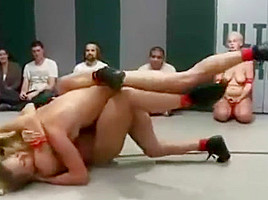Lesbian Tag Sexfight