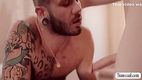 Lianna Lawson In Shemale Masseuse Massages And Fuck The Ass Of Her Guy Client