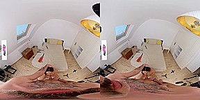 Lilu Moon in Anal Hooked - perVRt