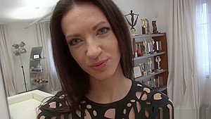 Linda Moretti excited to bang by two dick in different spot