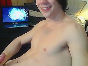 Lusty cock sucker Zack Randall plays pocket pool solo