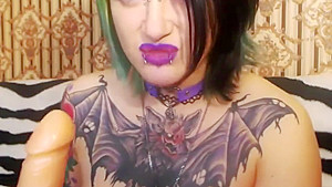 MIJN SCHOONZUS HEEFT GEILE TATTOOS BLOWJOB BIZARRE PUNK PIERCED