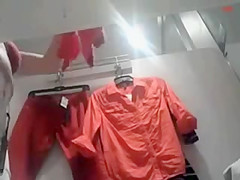 MILF in changing room
