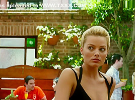 Margot Robbie - Sexy in Black Bikini - Focus (2015)