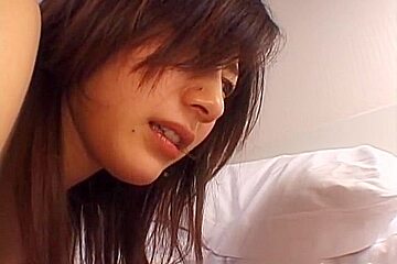 Mariko Shiraishi Asian model plays anal sex game