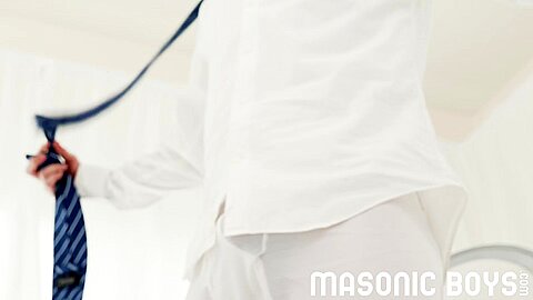 MasonicBoys You have to see this cute twink blowing his load
