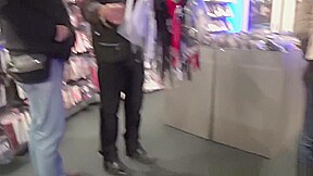 Mature amsterdam prostitute gets doggystyled