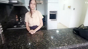 Mi Hijastra Colegiala Me Pide Verga Para Ver Que Se Siente