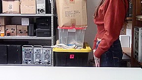 Mike Mancin retrieve items from teen 18+ suspect Kenzi using his cock