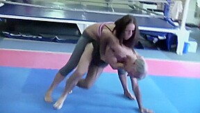 Mixed Wrestling feat Bora