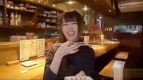 Momo Ichinose in bar