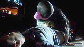Moreno gostoso fica pelado no meio da peca