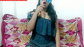 My Indian Step Sister Deeply Puss Fuking Dildo In Pussy