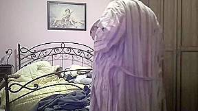 My wife is naked after a shower from behind