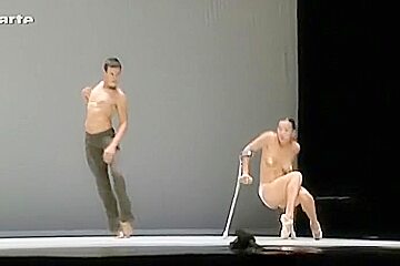 Naked on Stage-123 N1