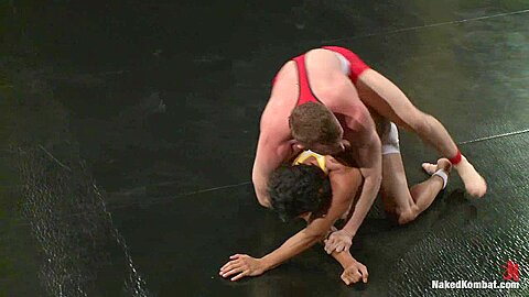 NakedKombat Cameron Adams vs Gianni Luca
