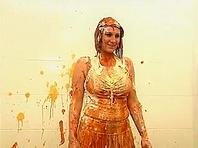 Natalie - Messy Food