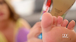Obey My Feet, Sweeties! - PornWorld