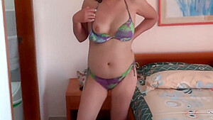 On The Beach Very Excited I Receive A Big Cumshot In My Hairy Pussy