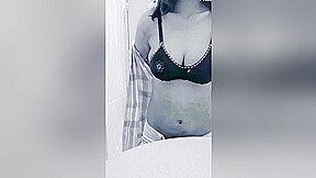 Pakistani Model Big Boobs And Tight Pussy