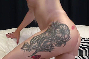 Paris Is A lustful blonde Enjoying Her Body