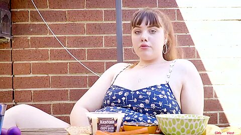 Penny Plum – Sex Chatz