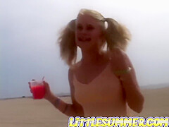 Petite teen 18+ Masturbating On The Beach