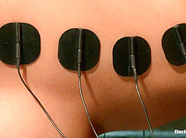 Phoenix Marie Bobbi Starr in Electo Ass Stretching - Electrosluts