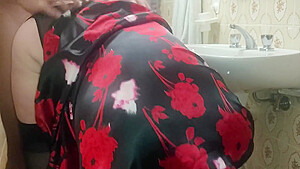 Please Dont Cum In My Pussy! Married Mature Milf With Big Ass Cheating In Bathroom