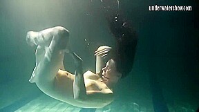 Polcharova And Siskina Like To Get Naked In The Swimming