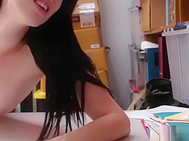 Pretty Alex Harper bangs a horny detective