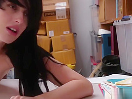 Pretty Alex Harper bangs a horny detective