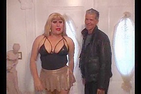 Randy mature shemale loves cock sucking