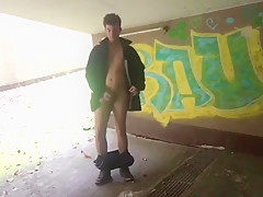 Risky Public Cum