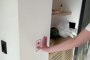 Rubax Video - Curly Boy Eli Works Out All Muscles At Spa