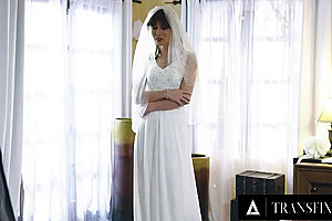 Runaway Bride - Petite Lesbian Gives Trans Shes Ever Had!
