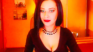Russian beauty satisfies herself on camera