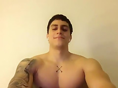 SPARTACOZZ WANKS ON CHATURBATE