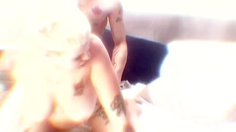 Sensual Sundays With Vyvndru