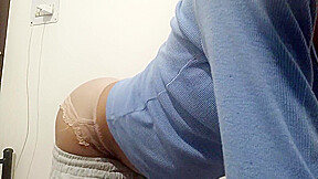 Sexy Indian Girl Masturbates At Home ( 5)