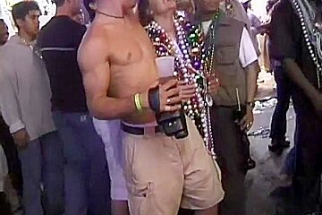 Sexy Women Get Wild For The Camera