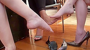 Sexy threesomes footsie at work