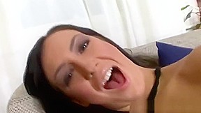 She Dildo Fucks Herself Until She Cums