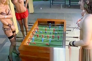 Shemale beauties fuck and suck each other in hot foursome