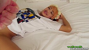 Short Haired Thai Snatch Stuffed With Foreign Cock