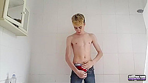 Skinny Little Twink In The Shower - Harry Alexander