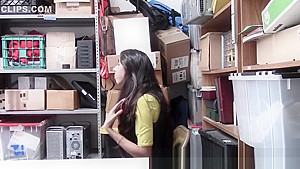 Skinny shoplifting latina