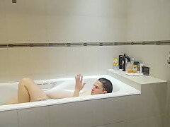 Smooth Hotty Bathtub