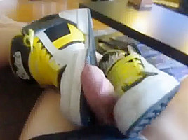 Sneaker job